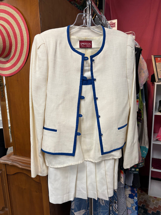 Vintage Sasson White & Blue Set