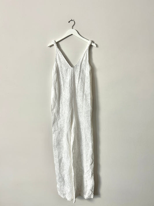 Zara White Eyelet V-Neck Jumpsuit - Small