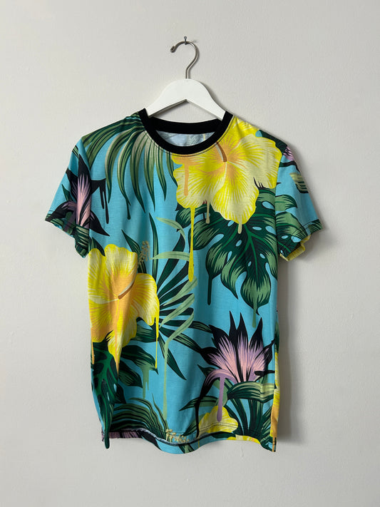 Rue 21 Hibiscus Print Tee - XS