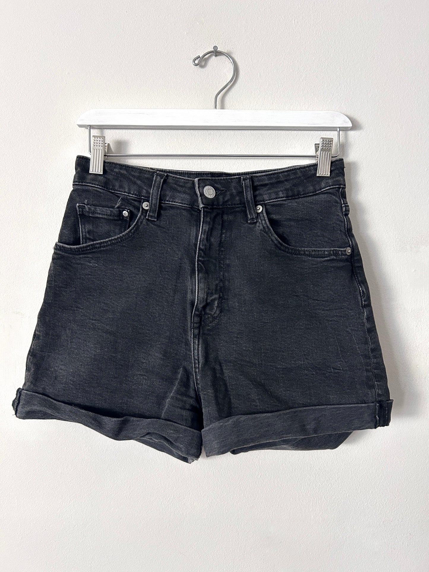 H&M Black Jean Shorts - 4