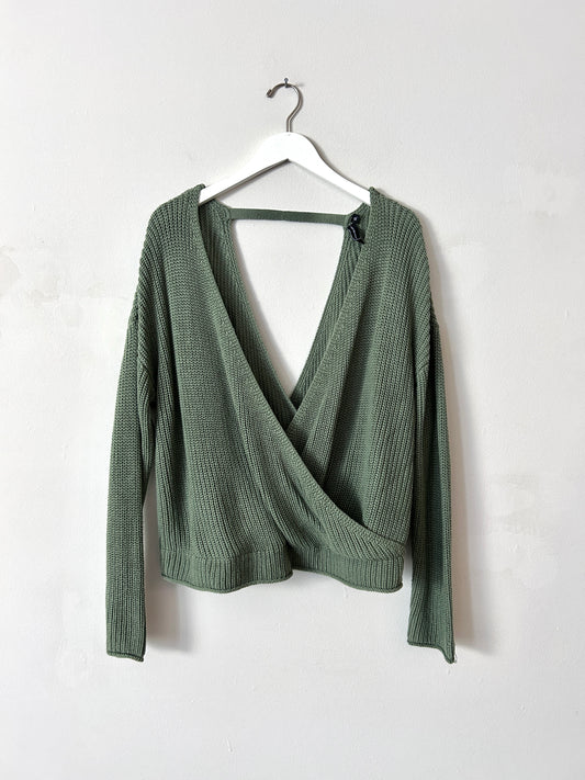 Moon & Madison
Green Sweater
- XL