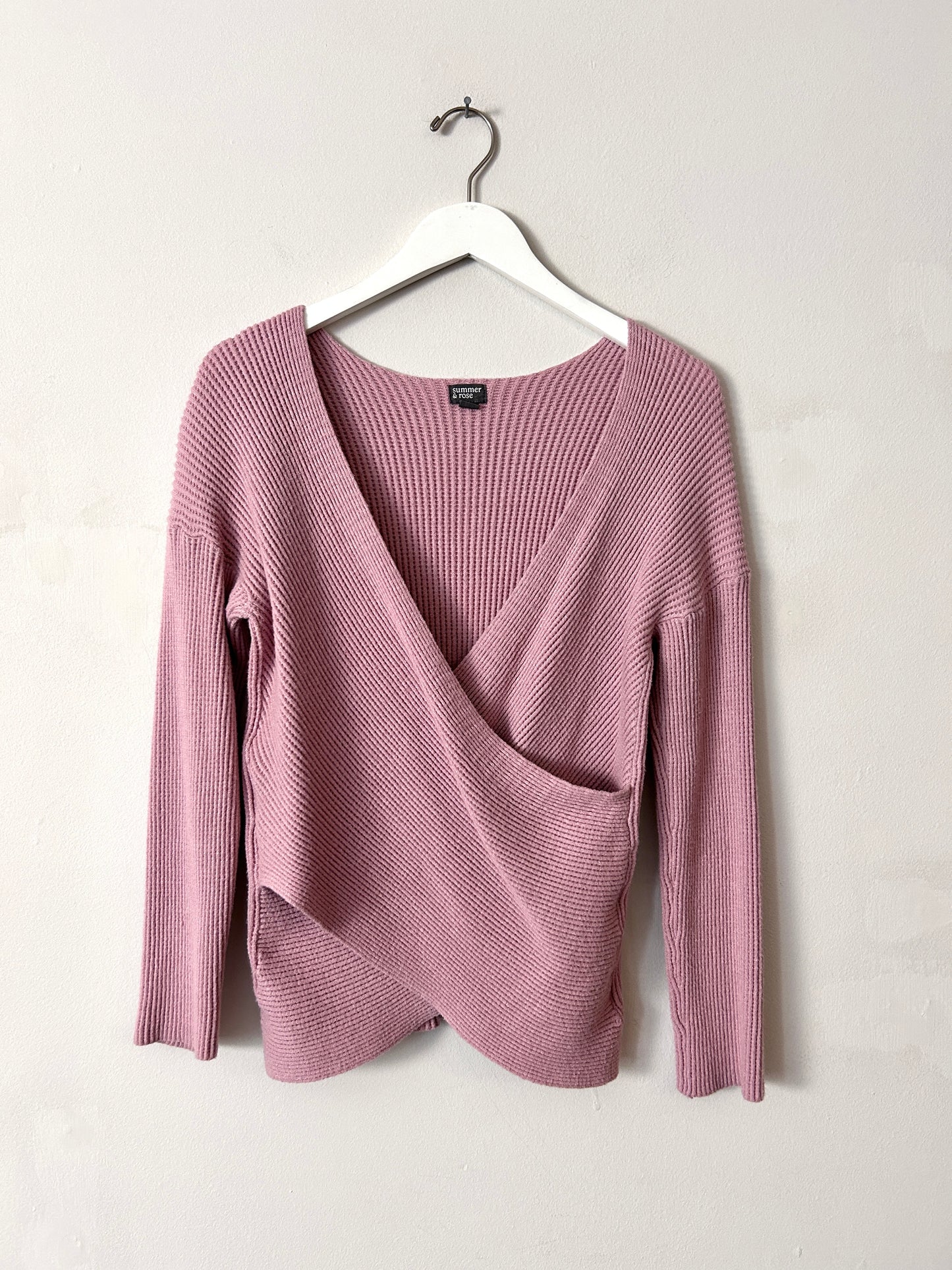 Summer Rose
Pink Sweater - 
XXL