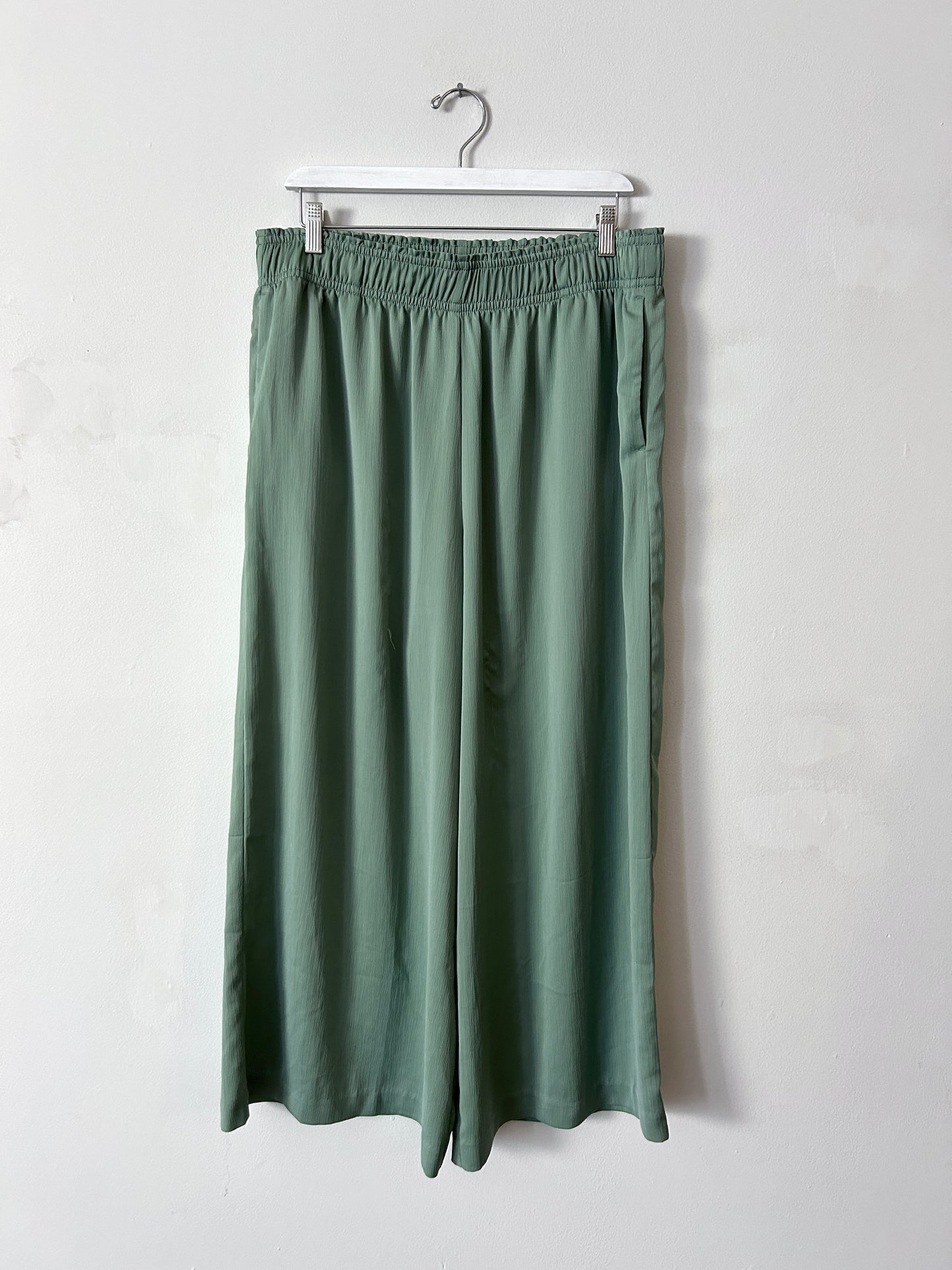 H&M Wide Leg Pants - Large