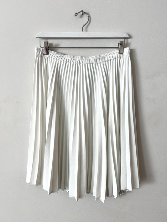 Club Monaco White Pleat Skirt - 2