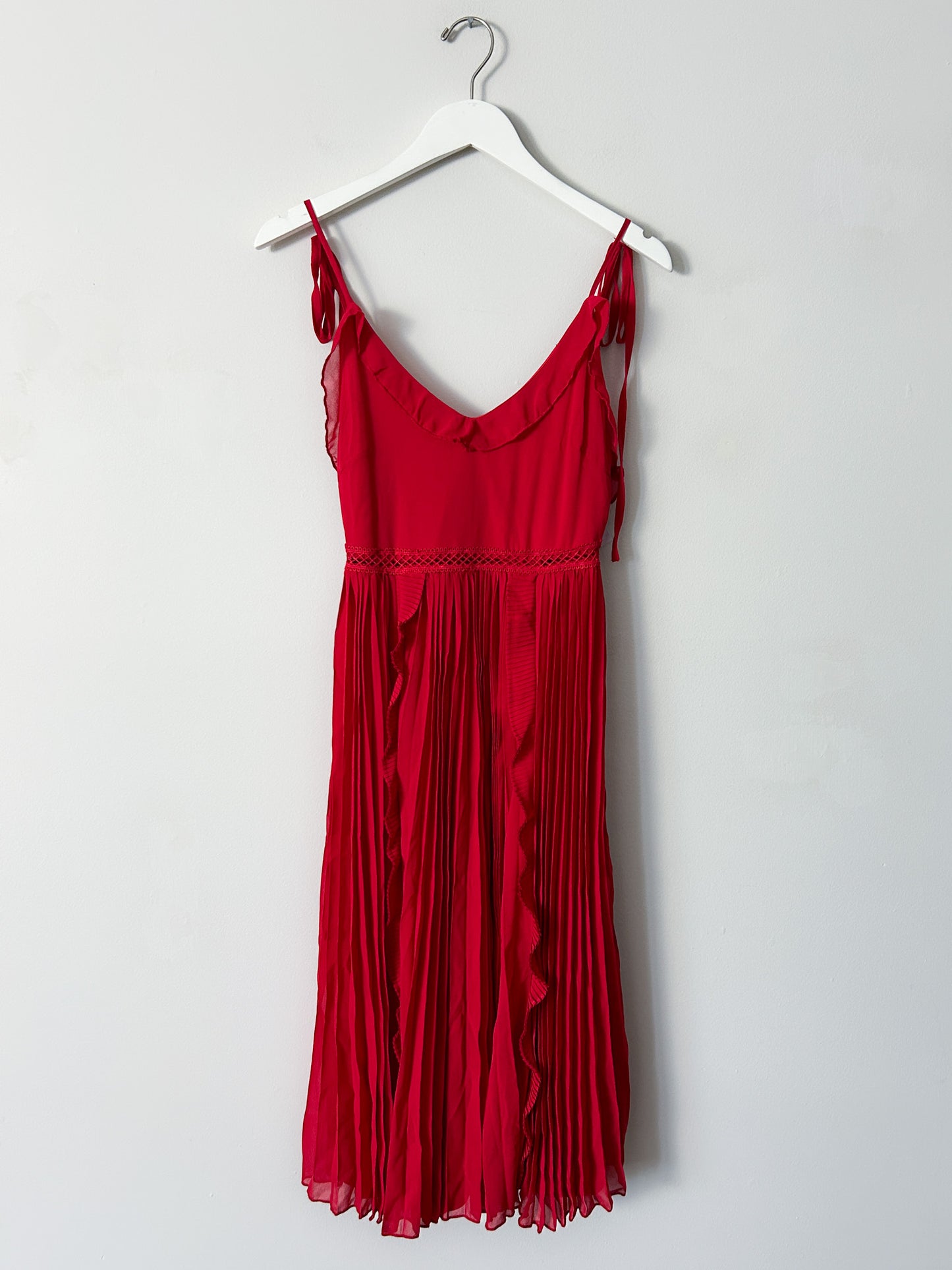 Lulus Red Pleated Midi Dress - XS